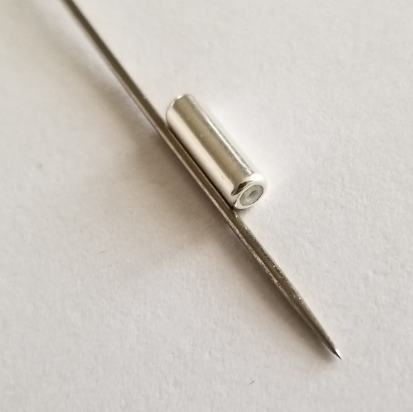 Vintage yellow glass stick pin silver tone stickpin hat pin brooch - Picture 4 of 9